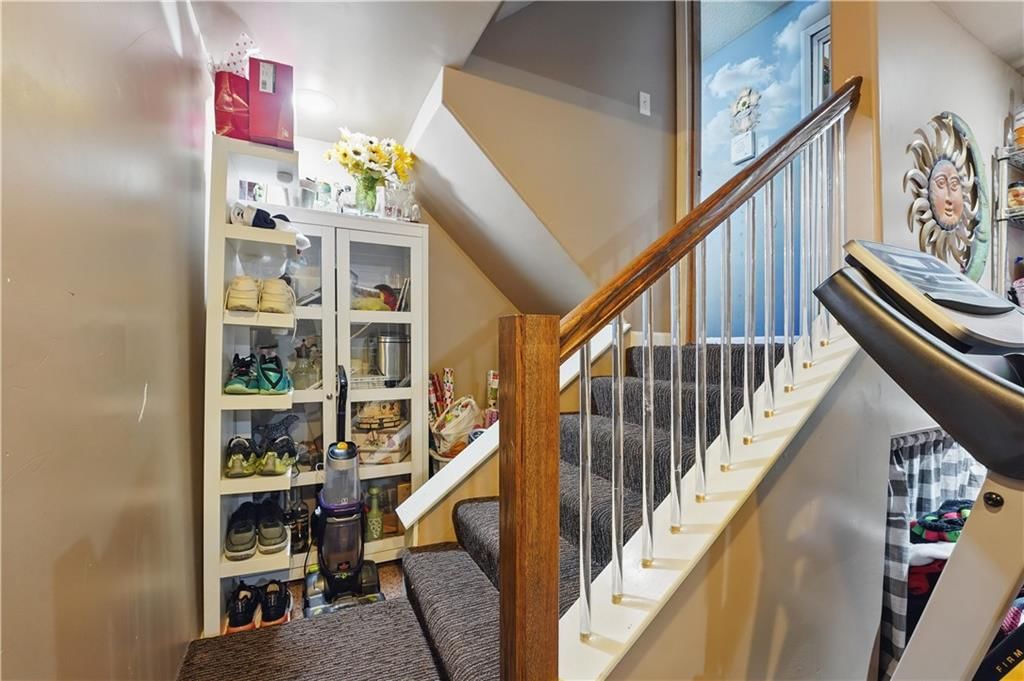 421 Hamilton Lane — photo 24