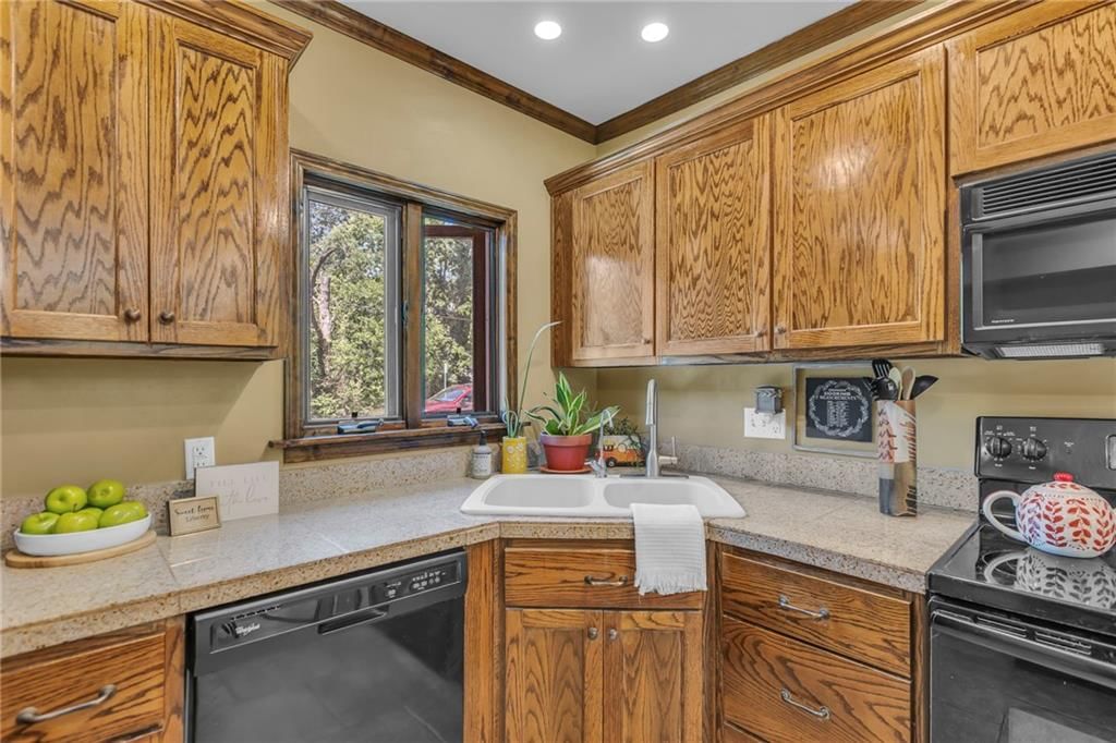 415 W Franklin Street — photo 12