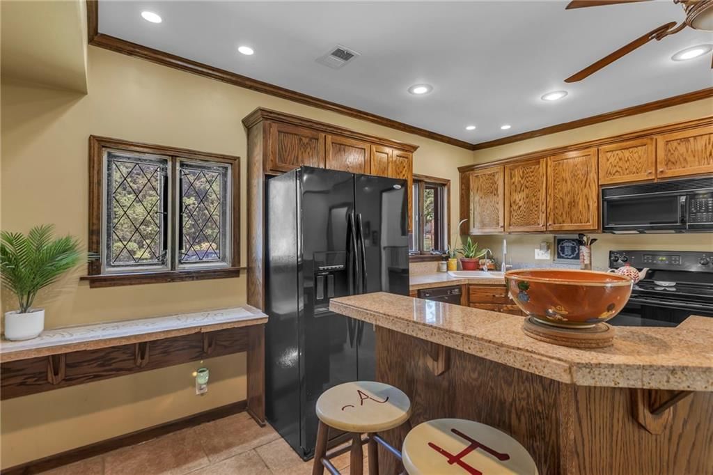 415 W Franklin Street — photo 13