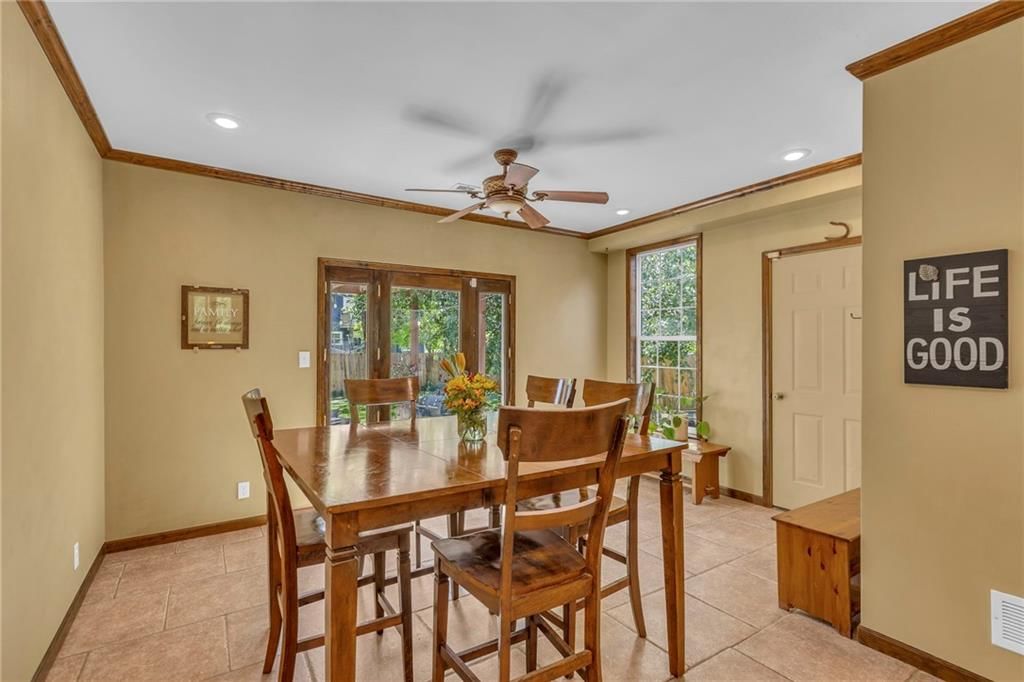 415 W Franklin Street — photo 15