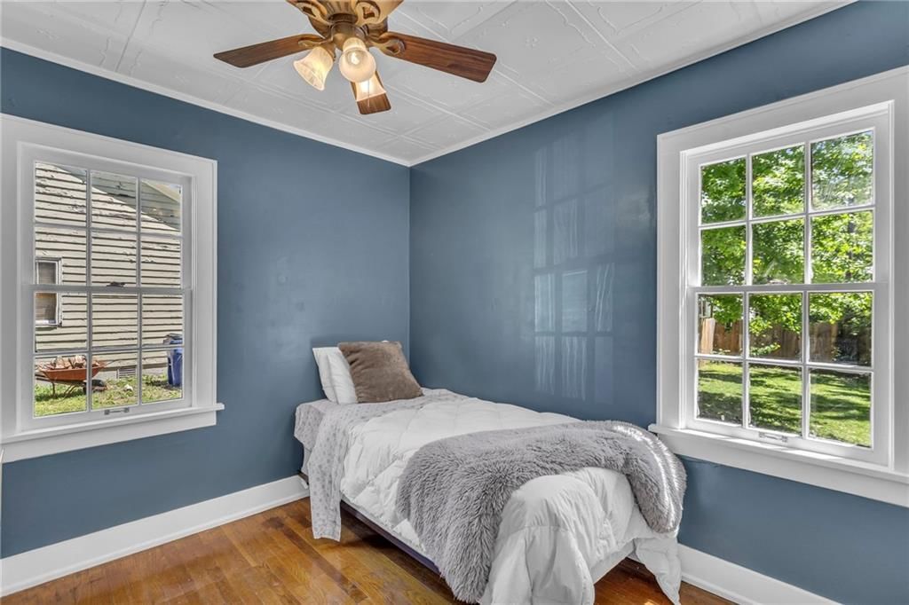 415 W Franklin Street — photo 18