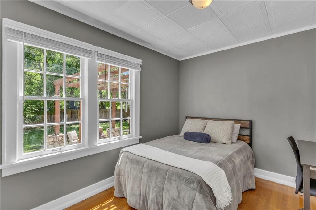 415 W Franklin Street — photo 21