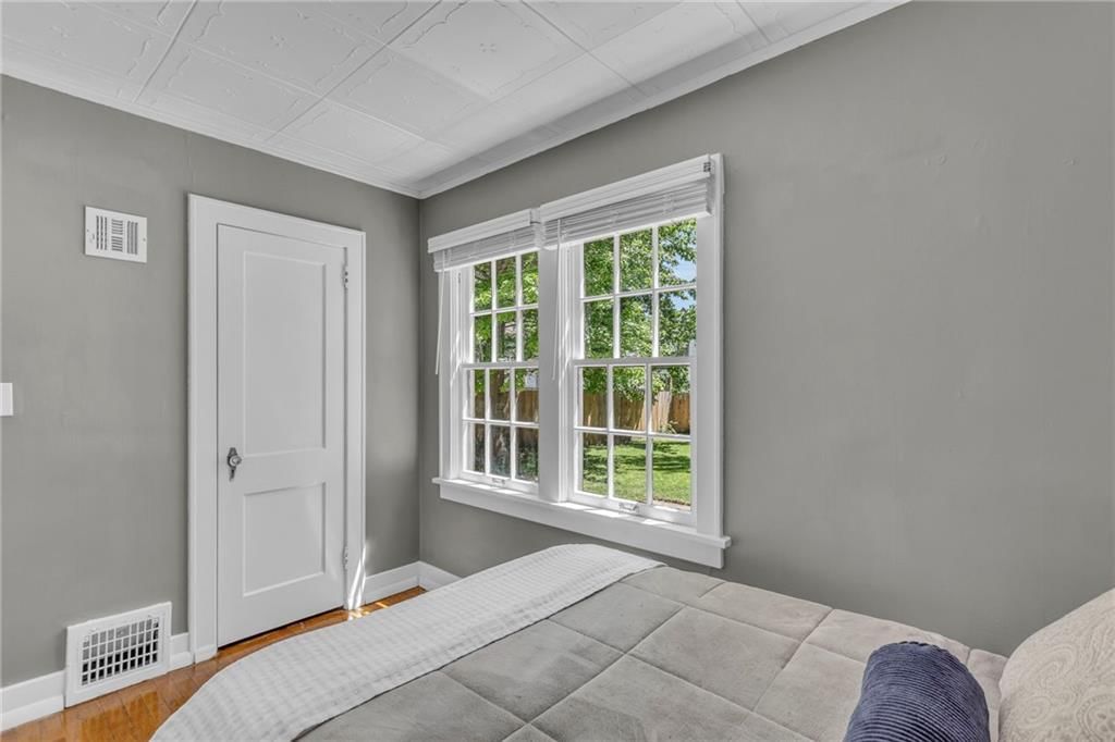 415 W Franklin Street — photo 22