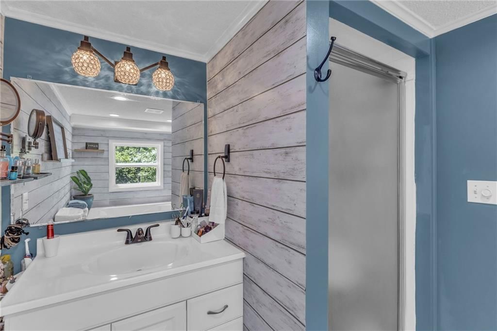 415 W Franklin Street — photo 29
