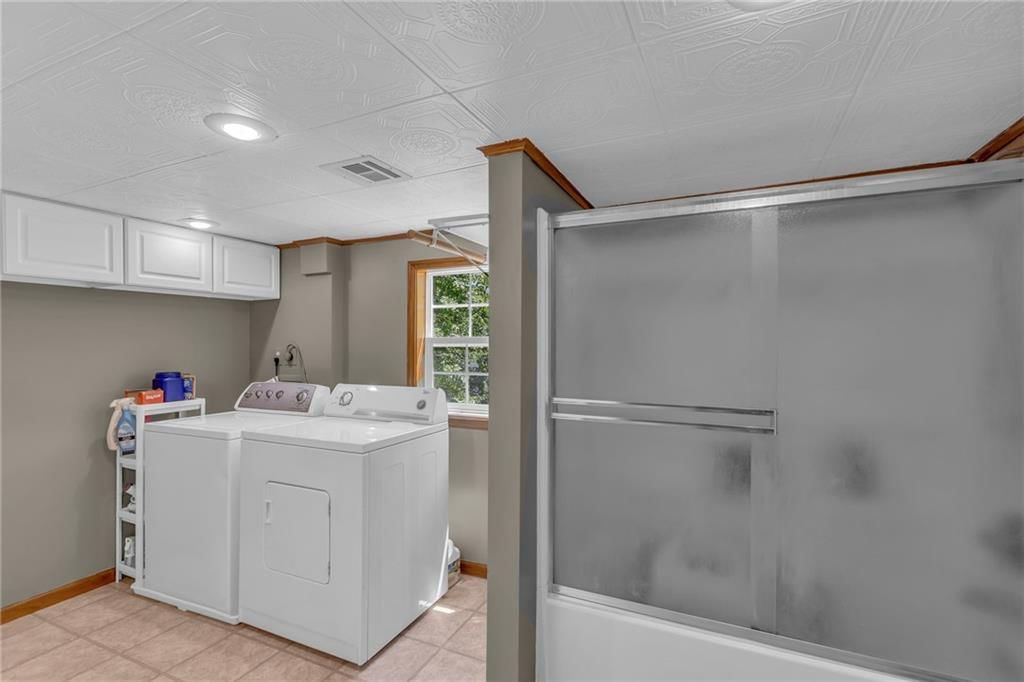 415 W Franklin Street — photo 33