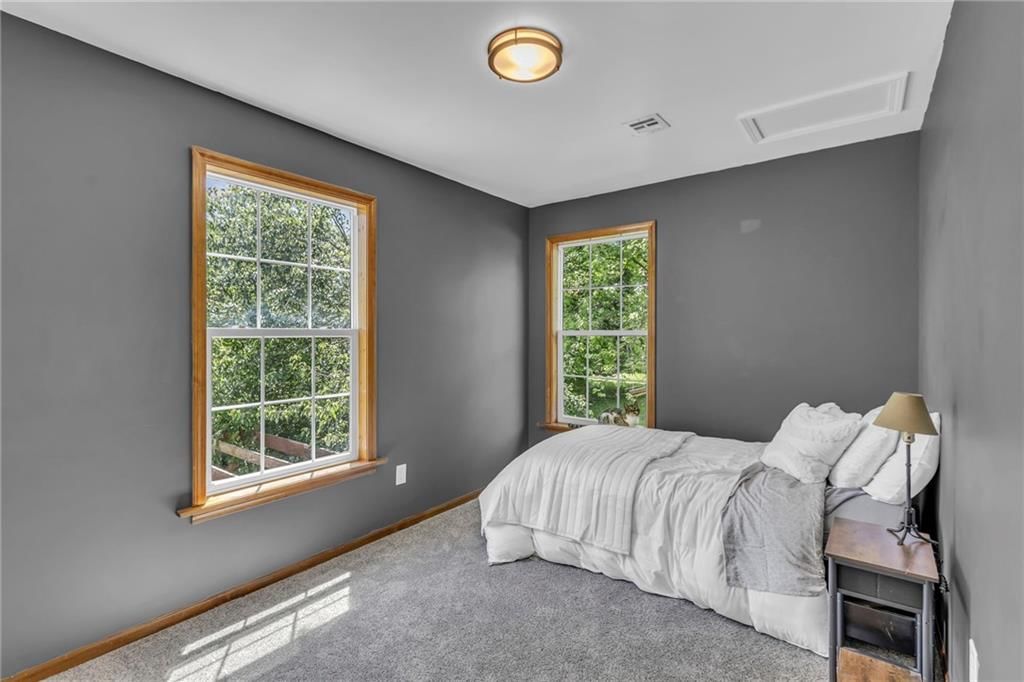 415 W Franklin Street — photo 36