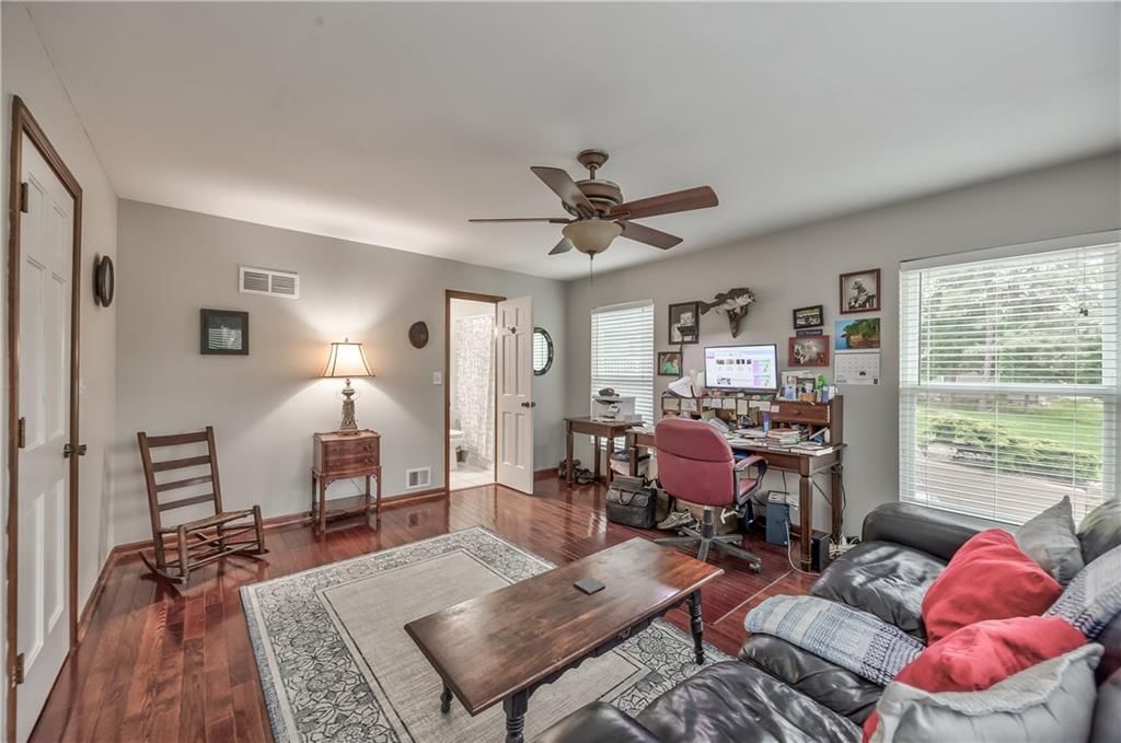 4523 Woodstock Street — photo 14