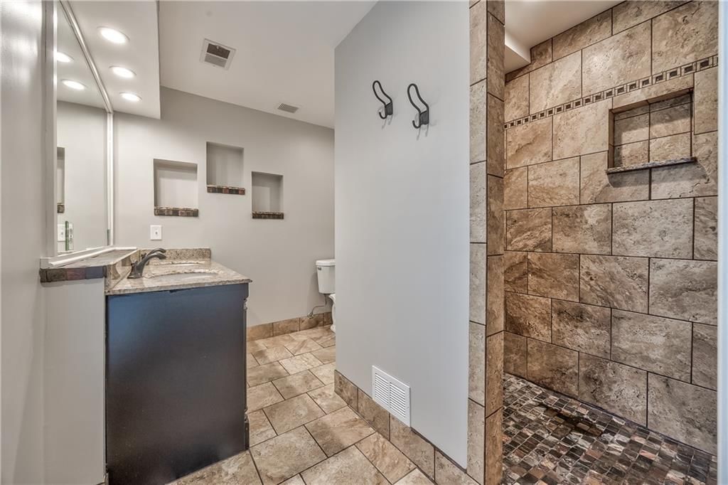 4523 Woodstock Street — photo 17