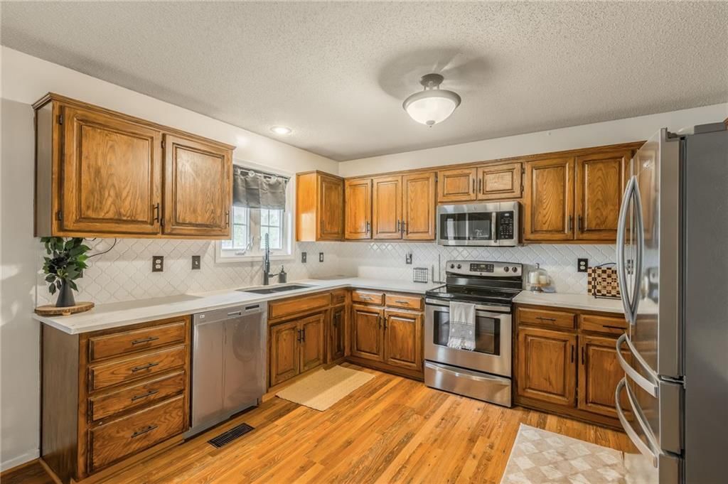 604 Castile Street — photo 15