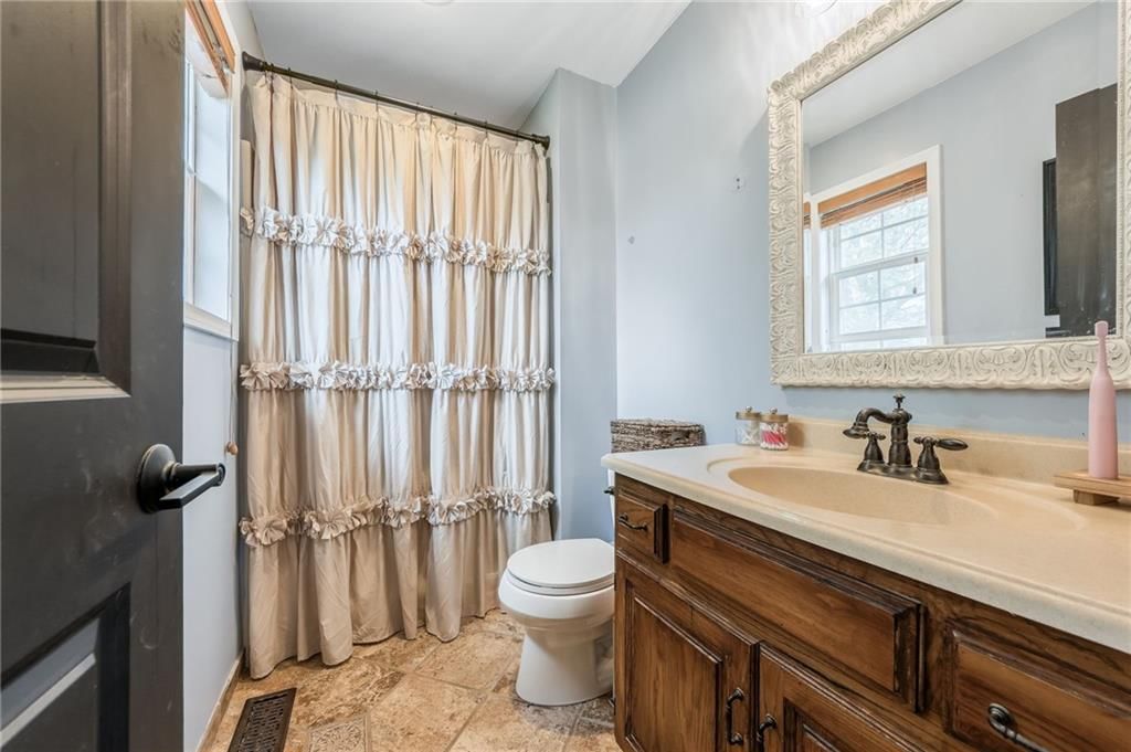604 Castile Street — photo 19