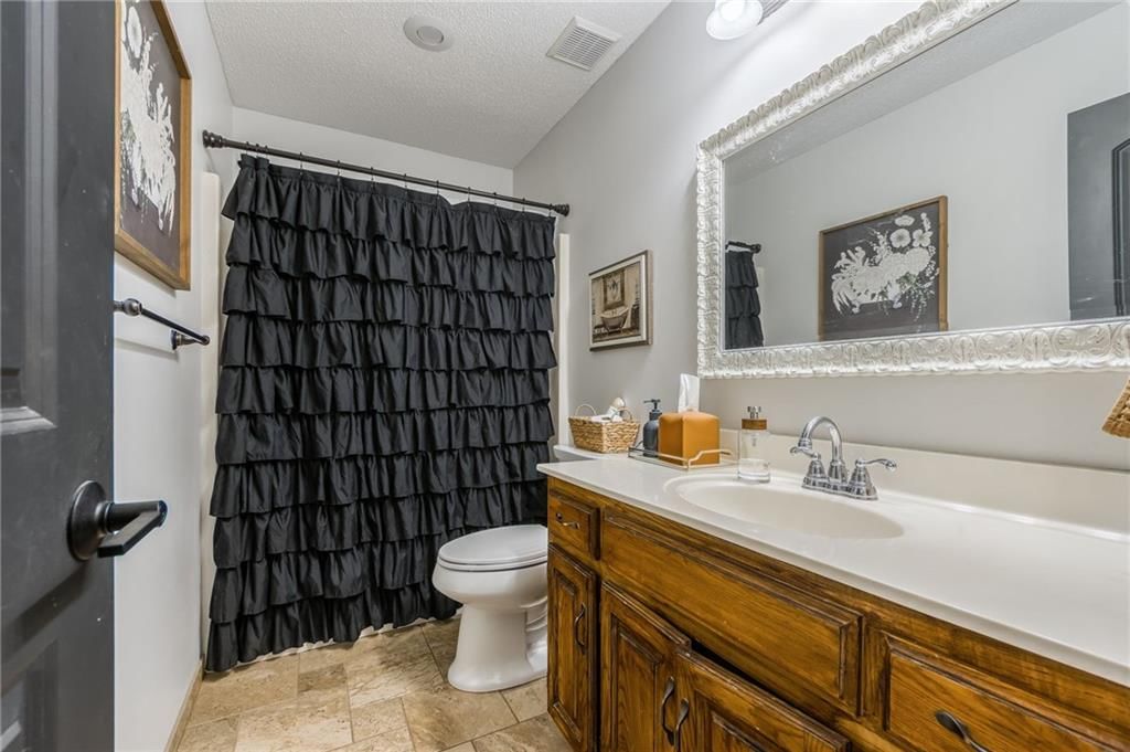 604 Castile Street — photo 26