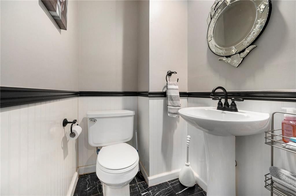 2601 Jackson Street — photo 10