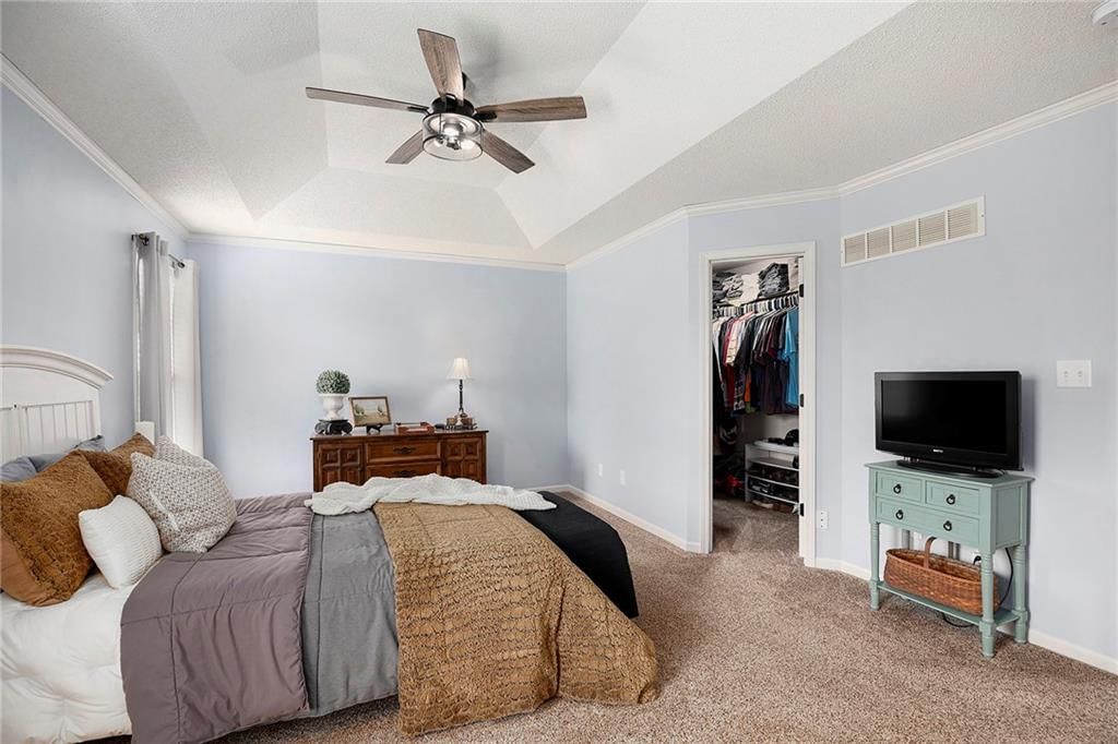 969 NW Redbud Drive — photo 17