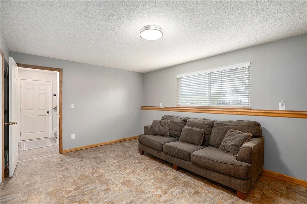 969 NW Redbud Drive — photo 22