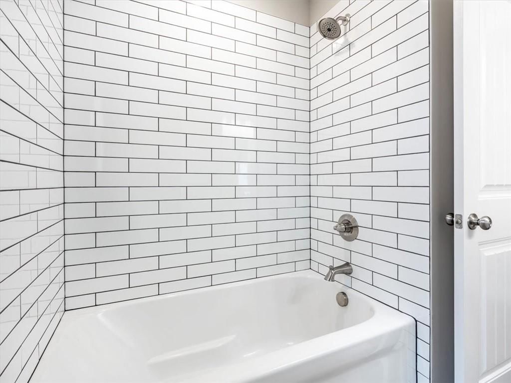 2405 Lafayette Street — photo 7