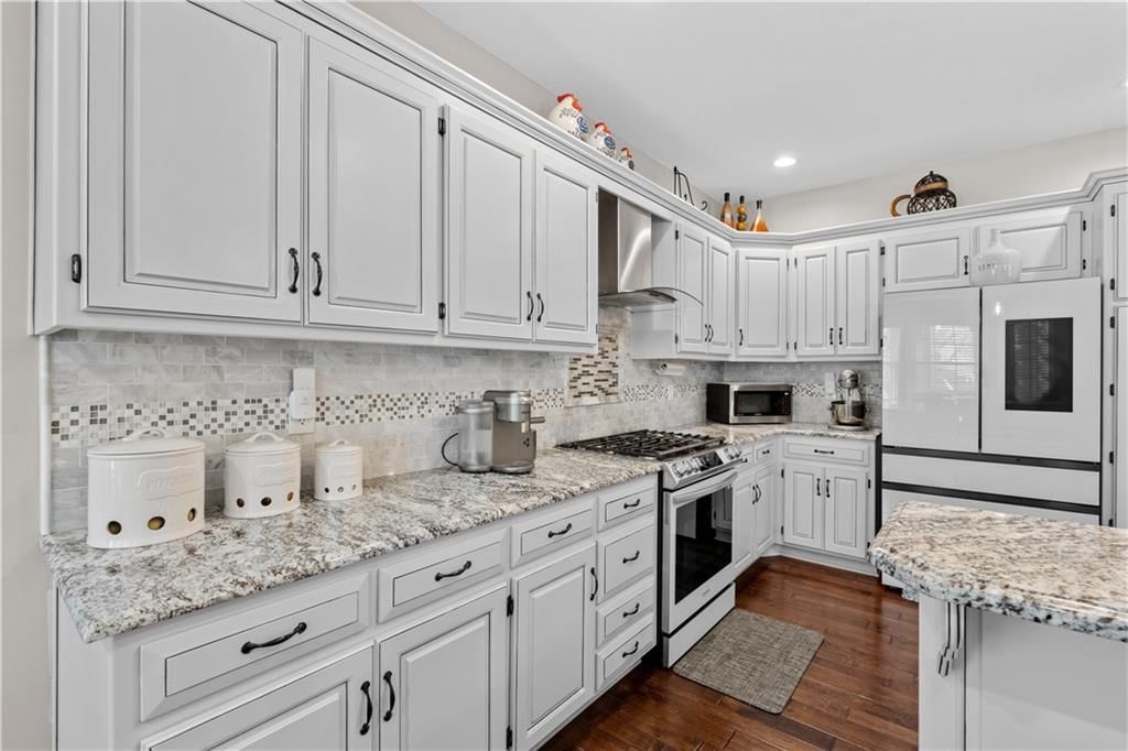 14901 BENSON Street — photo 17