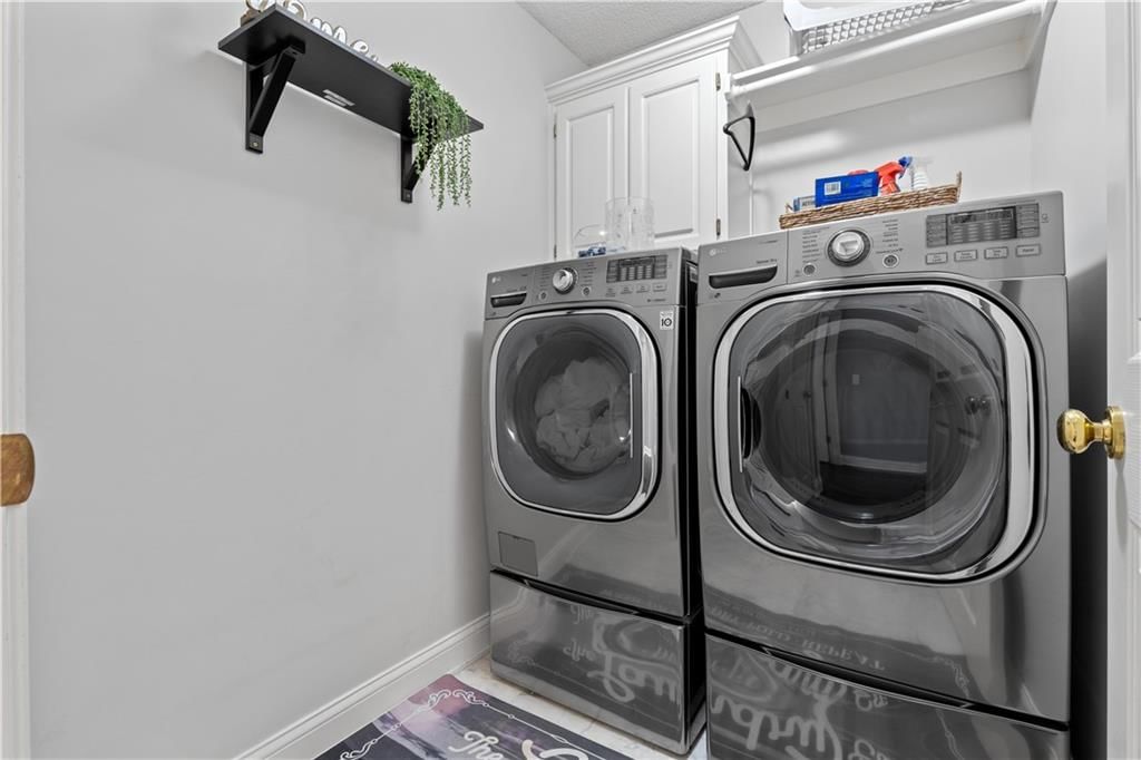 14901 BENSON Street — photo 37
