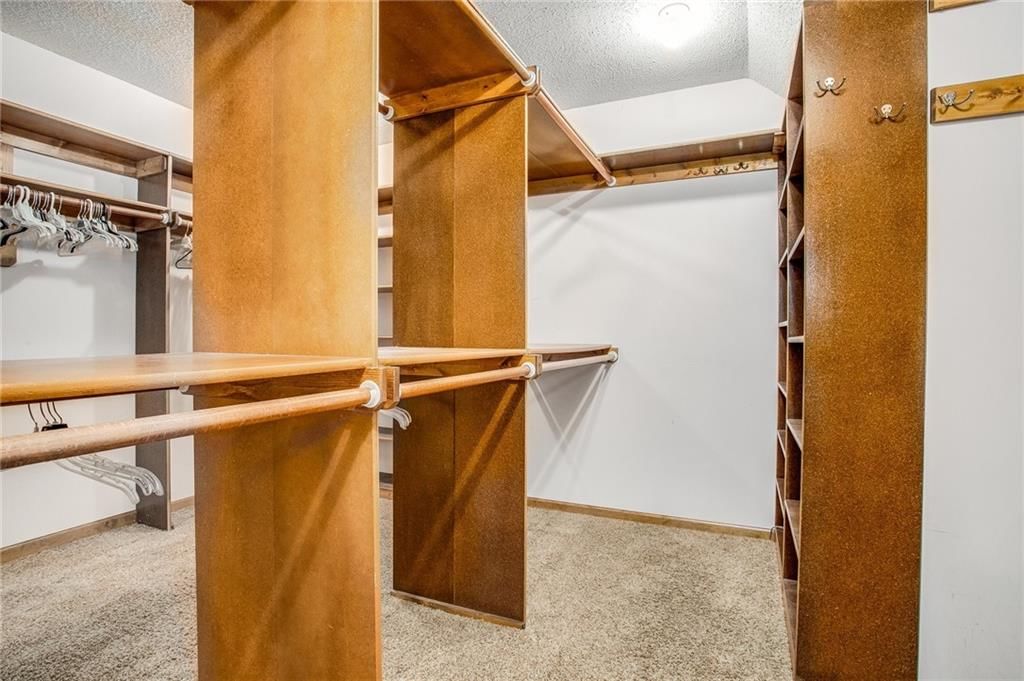 1228 S Lindenwood Drive — photo 18
