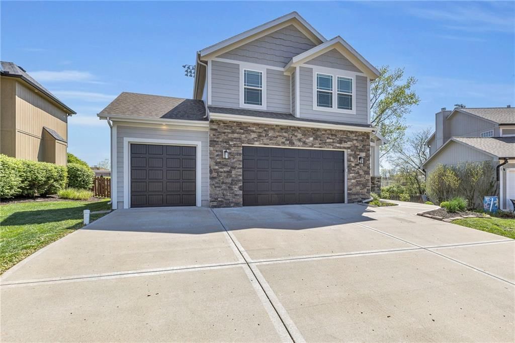 10811 Augusta Drive — photo 2