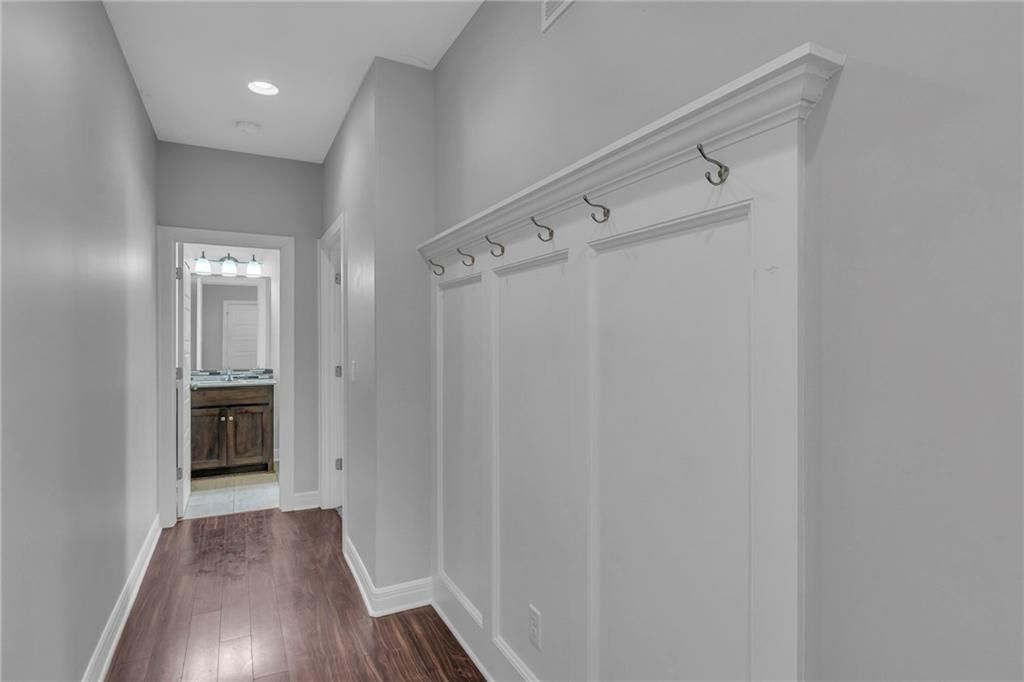 10811 Augusta Drive — photo 32