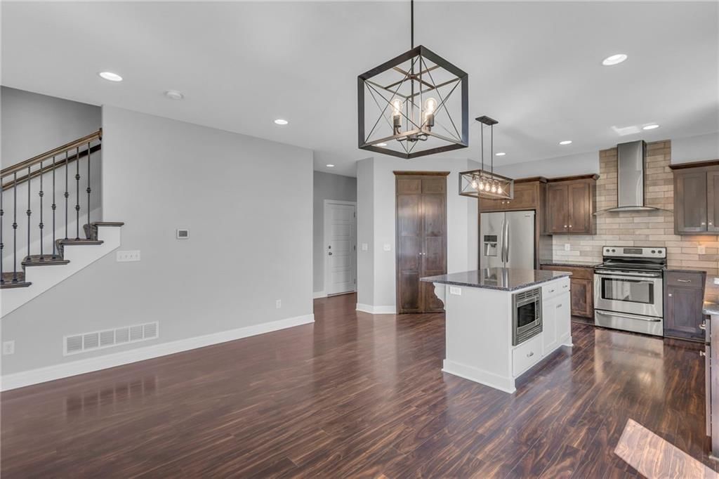 10811 Augusta Drive — photo 9