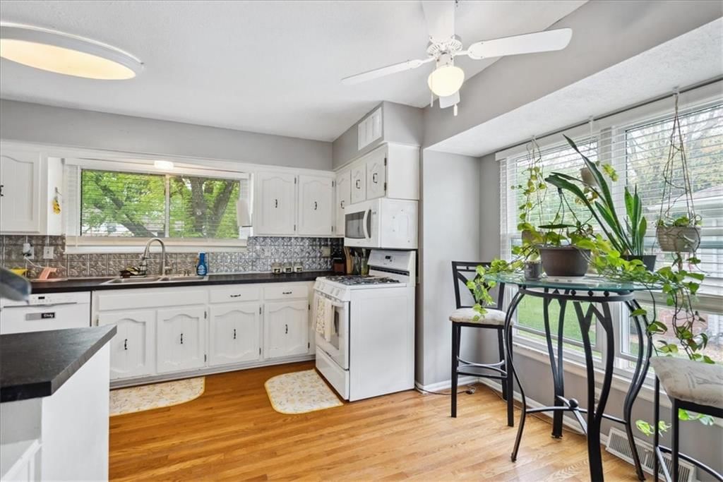 7905 BEL RAY Drive — photo 15