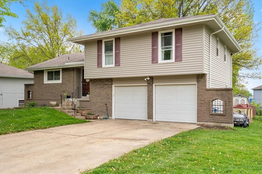 7905 BEL RAY Drive — photo 3