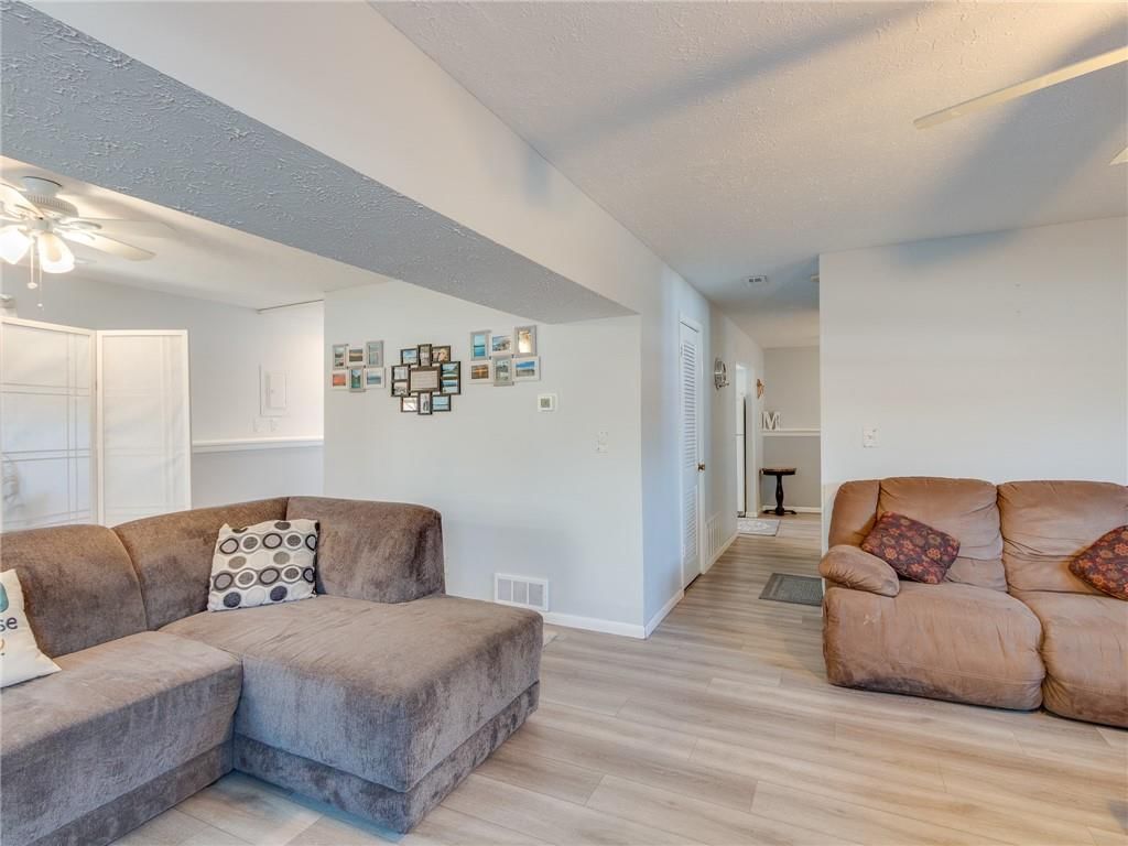 1510 Davis Road — photo 3