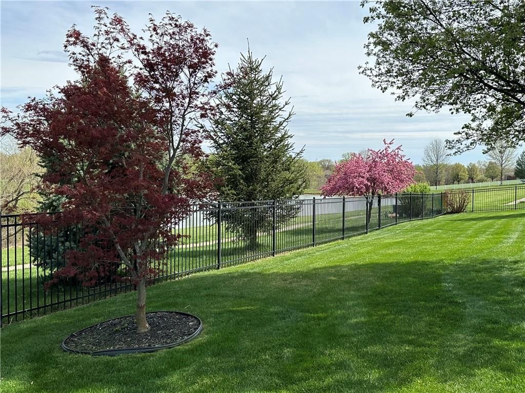8045 NW Emerald Court — photo 48