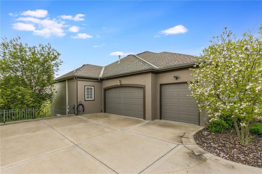 8045 NW Emerald Court — photo 6