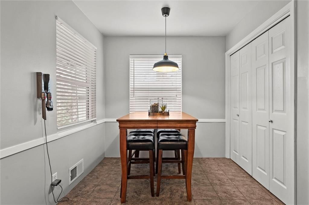 1105 W 88th Street — photo 12