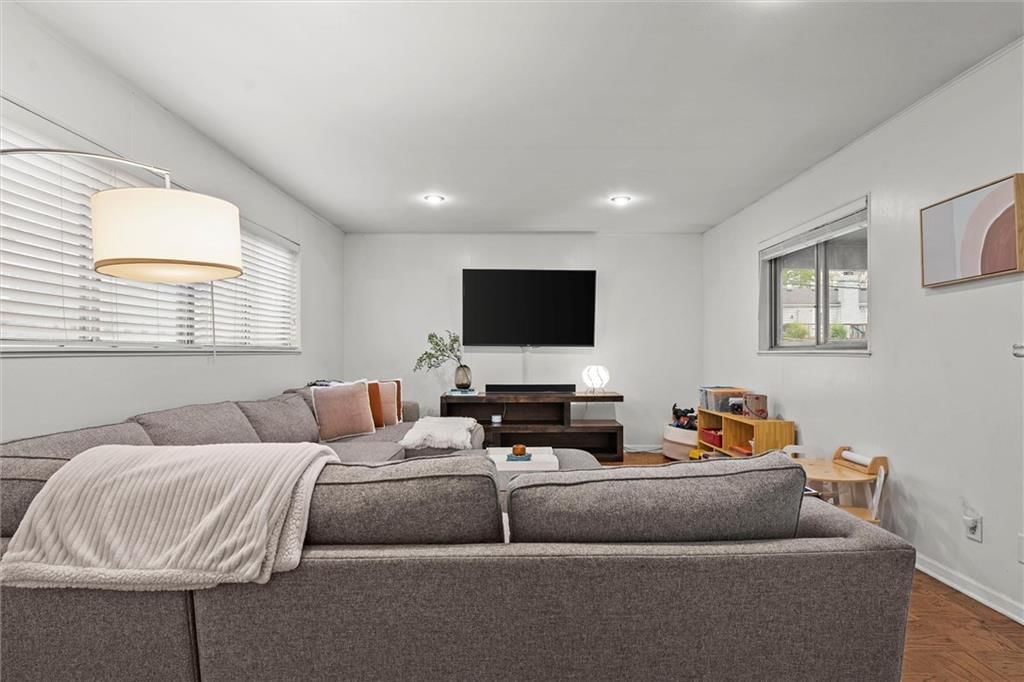 1105 W 88th Street — photo 26