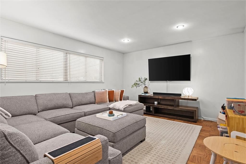 1105 W 88th Street — photo 27