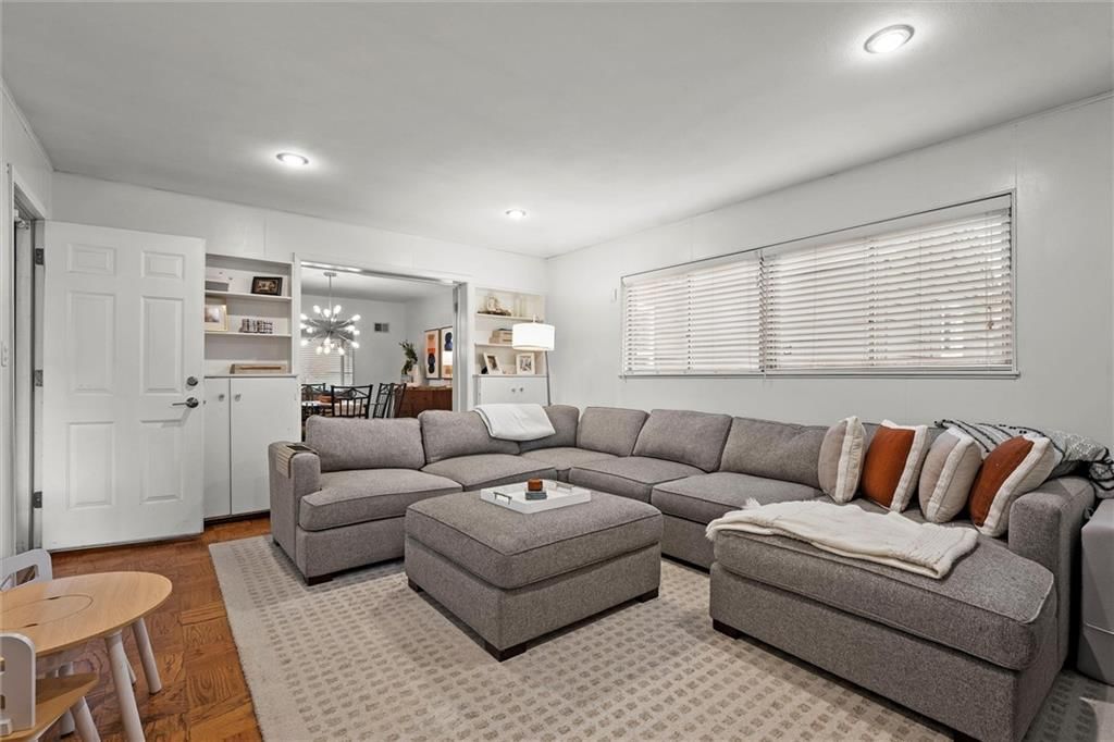 1105 W 88th Street — photo 29