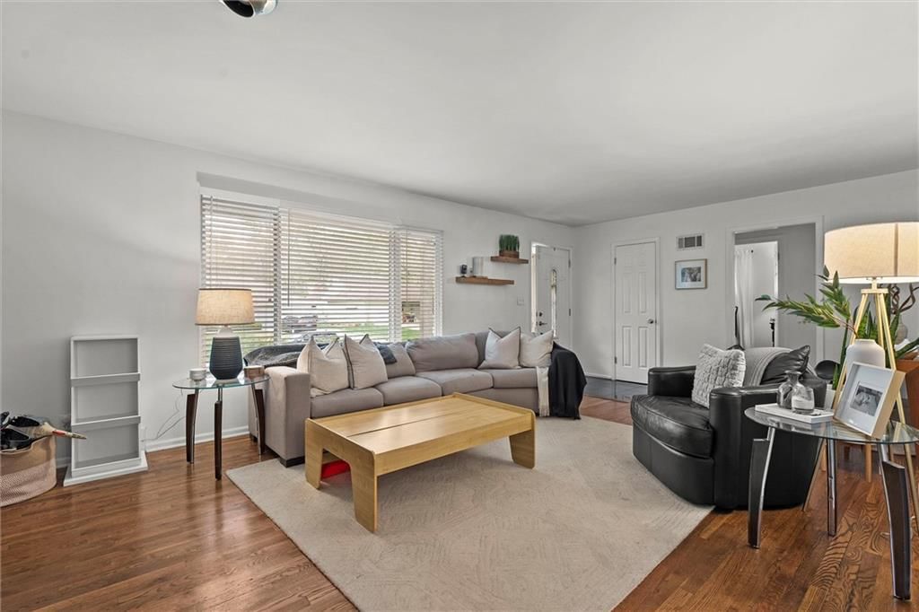 1105 W 88th Street — photo 7