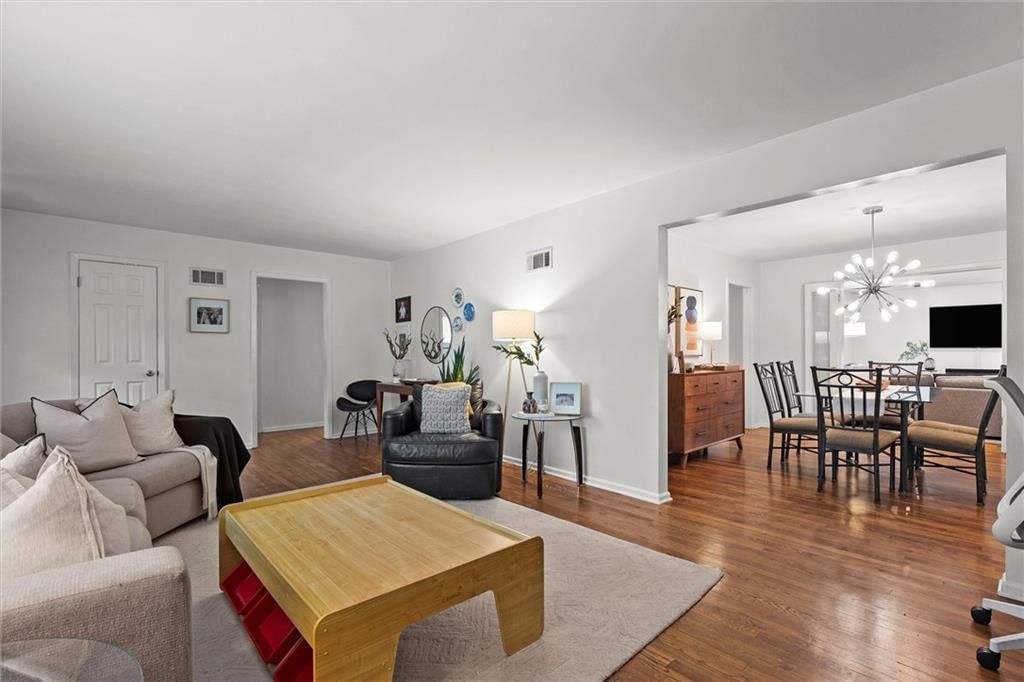 1105 W 88th Street — photo 8