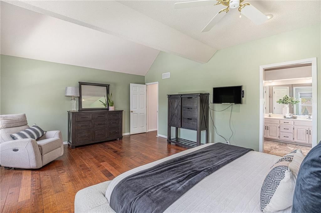 5021 Rene Street — photo 13