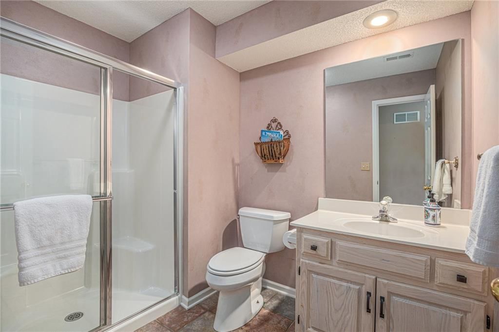 5021 Rene Street — photo 23