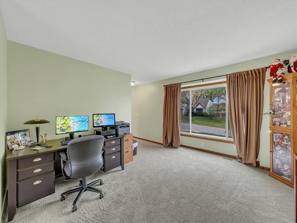 11604 S Burch Street — photo 22