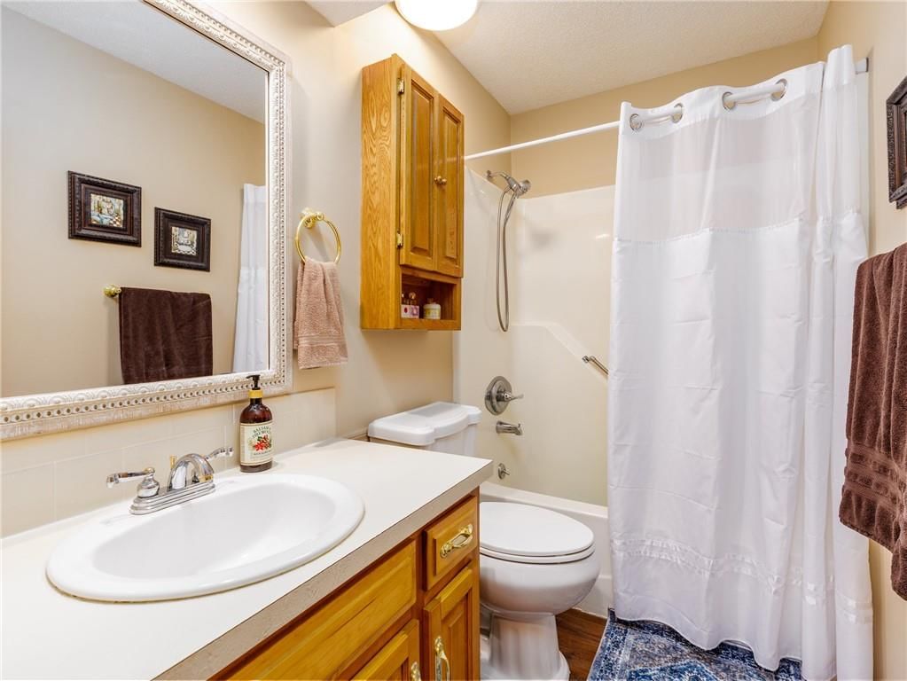 2100 NE Knollbrook Street — photo 13