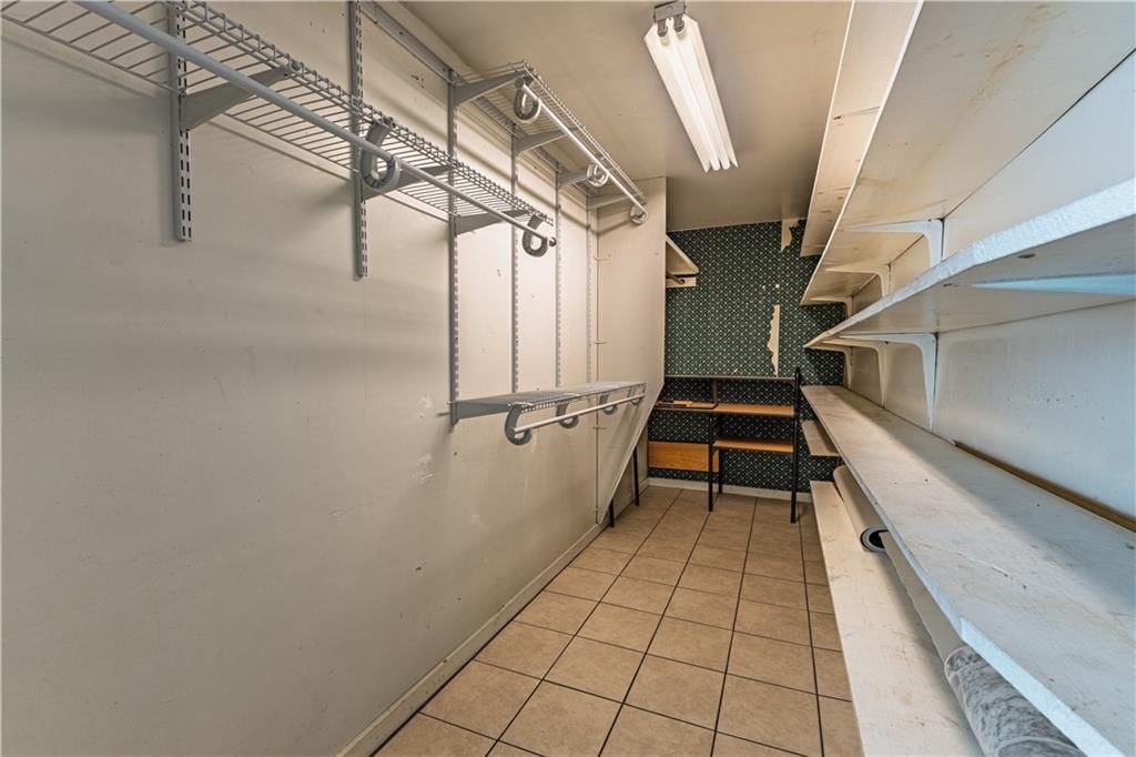 430 Fieldcrest Drive — photo 17