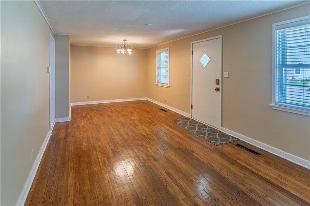 430 Fieldcrest Drive — photo 4