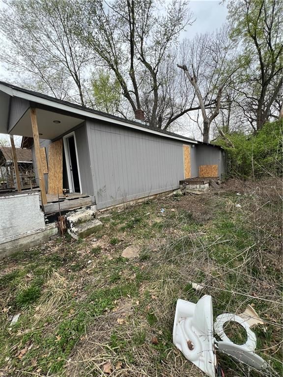 6118 Agnes Avenue — photo 18