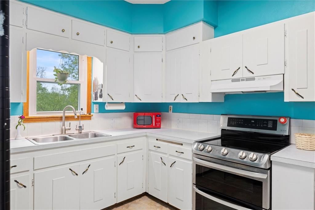 1011 N Cedar Street — photo 36