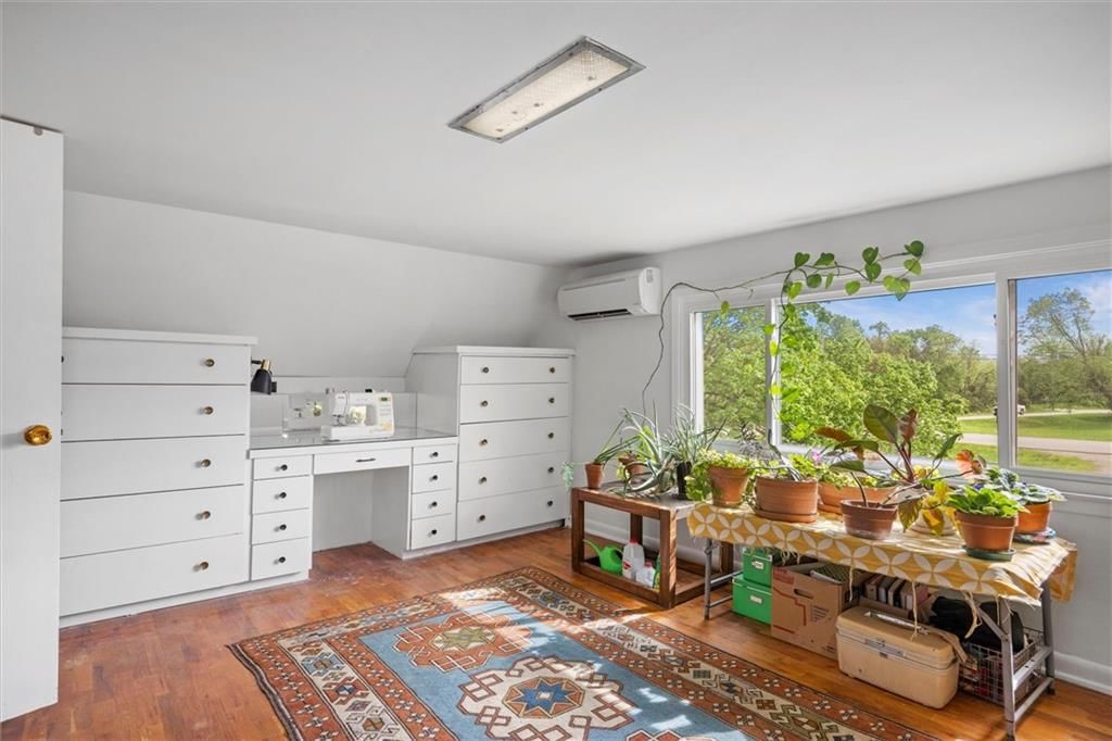 1011 N Cedar Street — photo 49