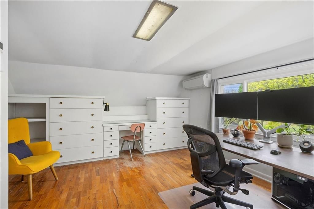1011 N Cedar Street — photo 50