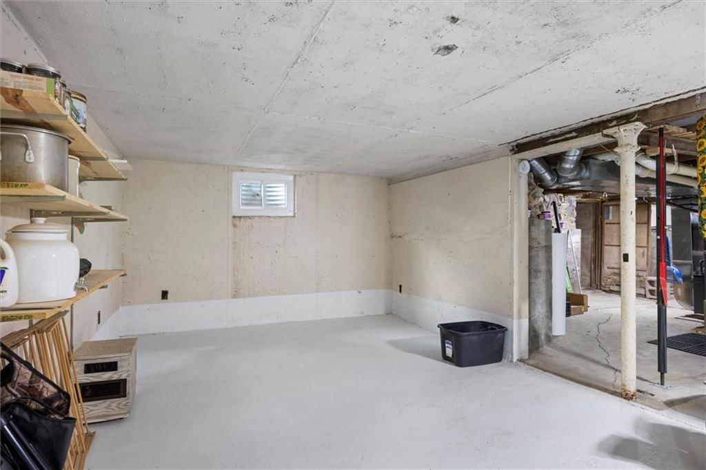 1011 N Cedar Street — photo 56