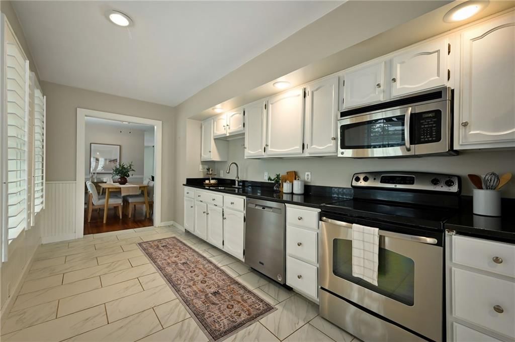 2616 W 47th Terrace — photo 8