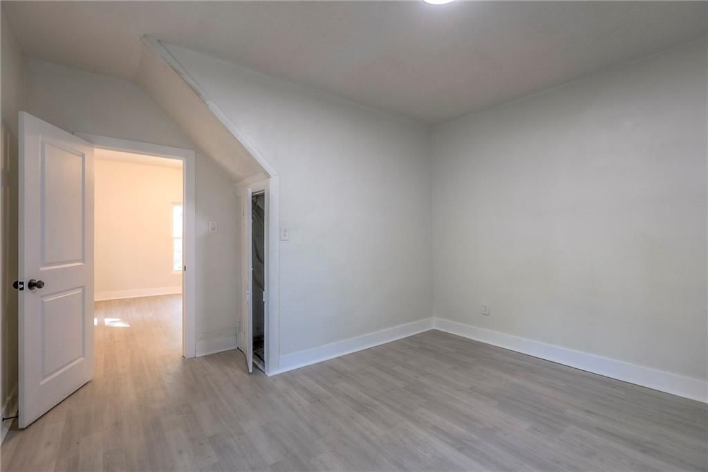 216 W 4th Street — photo 26