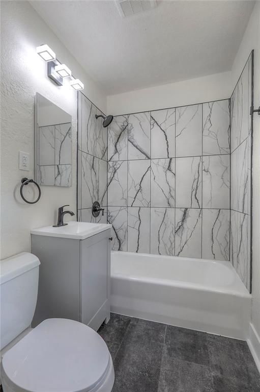 216 W 4th Street — photo 7